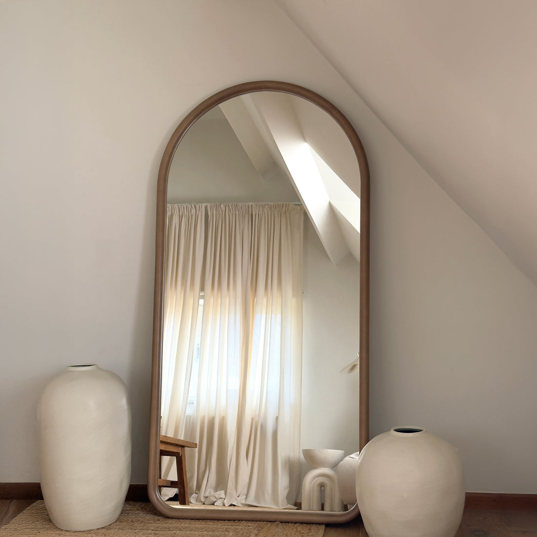 Miroir Amora – Grand Miroir Pleine Longueur avec Cadre Courbé en Bois (180 cm x 90 cm)