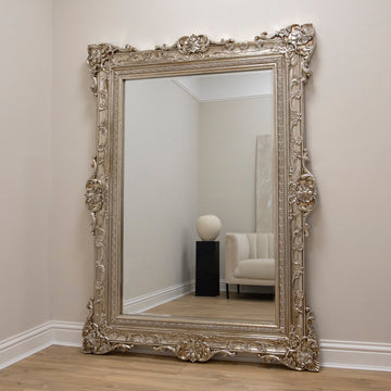 Miroir Ella Grande – Large Decorative Champagne Leaner Mirror (190 cm x 140 cm)