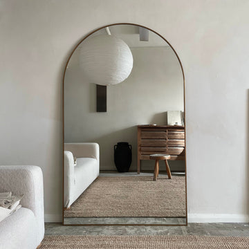 Miroir Liberty – Miroir psyché arqué en métal doré (180 cm x 110 cm)