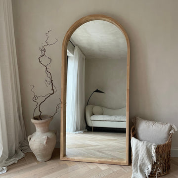 Miroir Lilia – Full Length Mirror with Light Wood Curved Frame (170 cm x 80 cm)