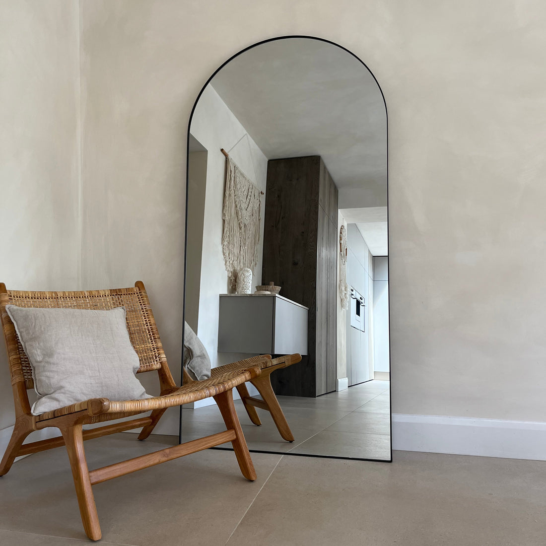 Miroir Theo – Grand Miroir Pleine Longueur avec Cadre en Métal Noir Courbé (180 cm x 90 cm)